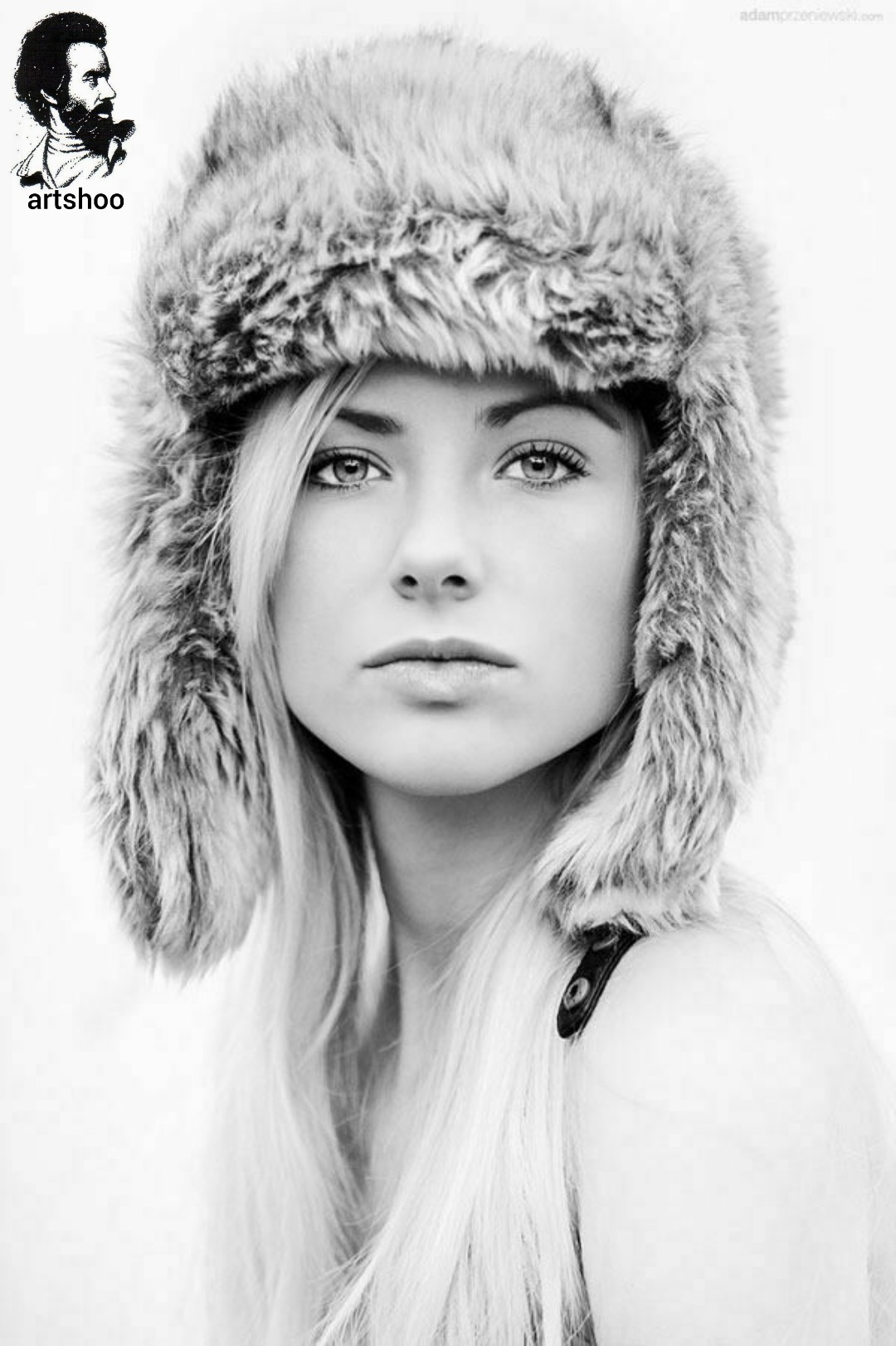 مدل سیاه قلم اورژینال